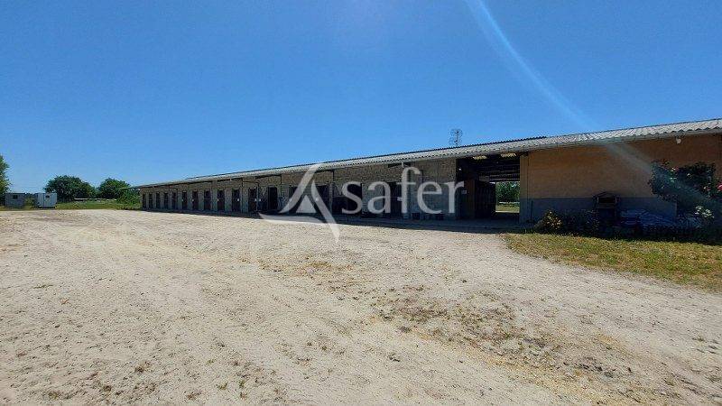 Equestrian property  Gironde