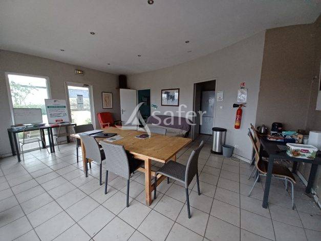 Equestrian property  Gironde
