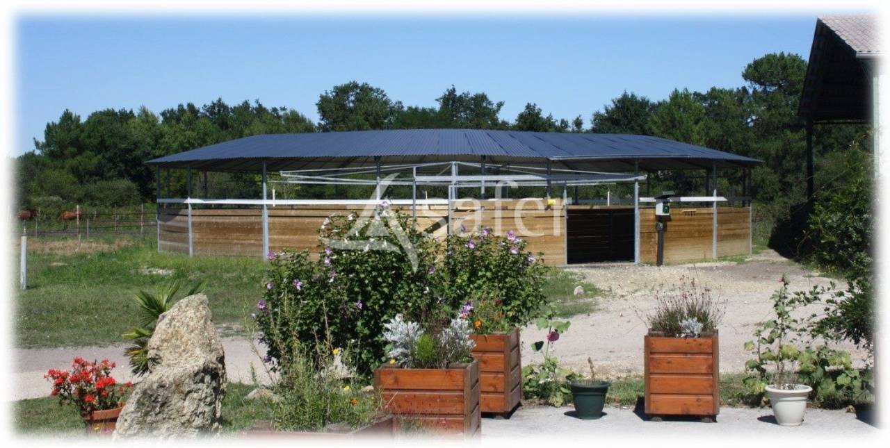 Equestrian property  Gironde