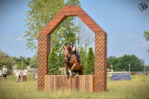 Equestrian property  Gironde