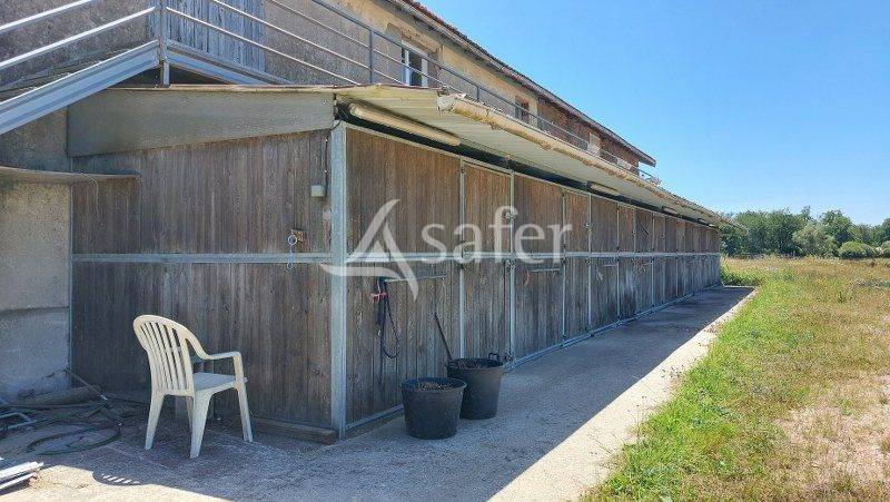 Equestrian property  Gironde