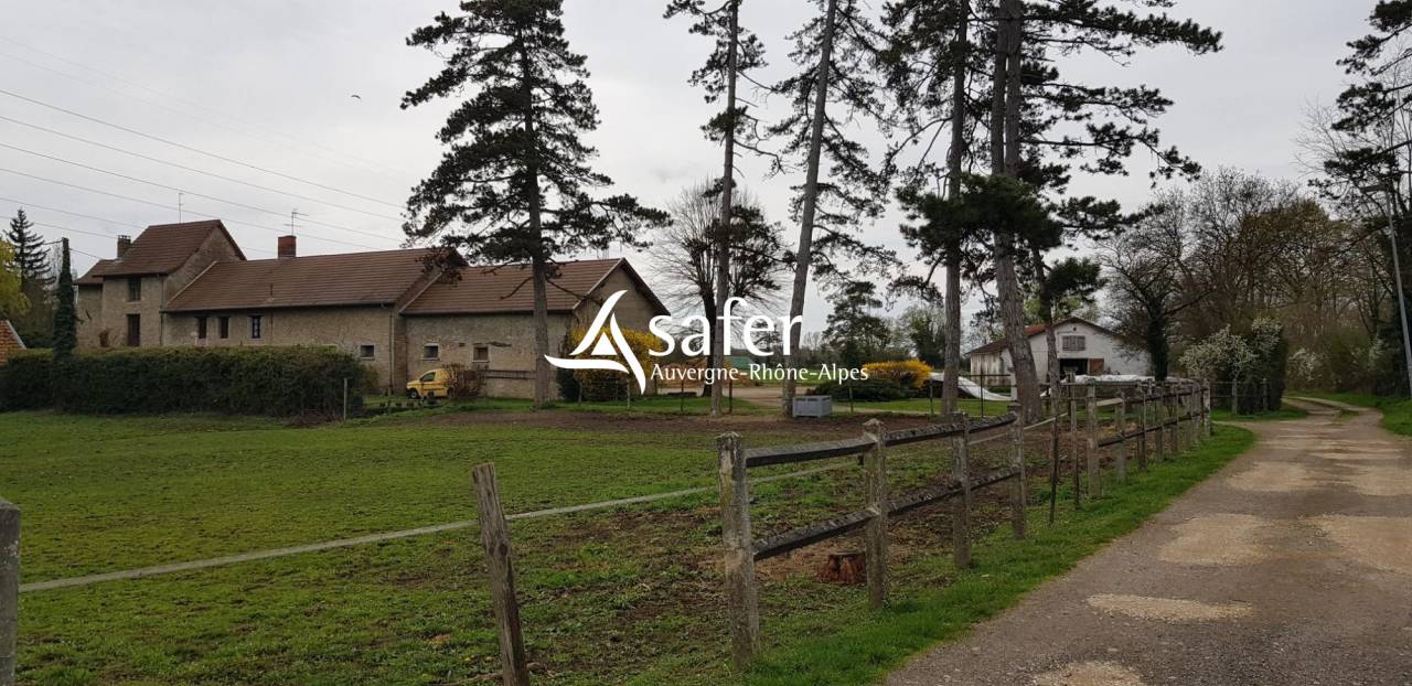 Equestrian property  Is&egrave;re