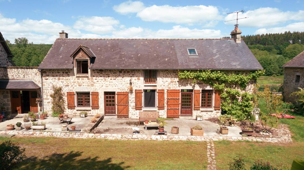 Equestrian property  Mayenne