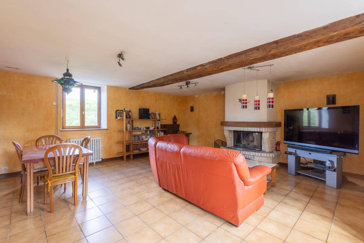 Equestrian property  Mayenne