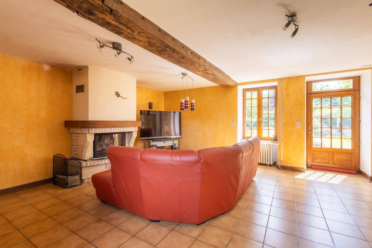 Equestrian property  Mayenne