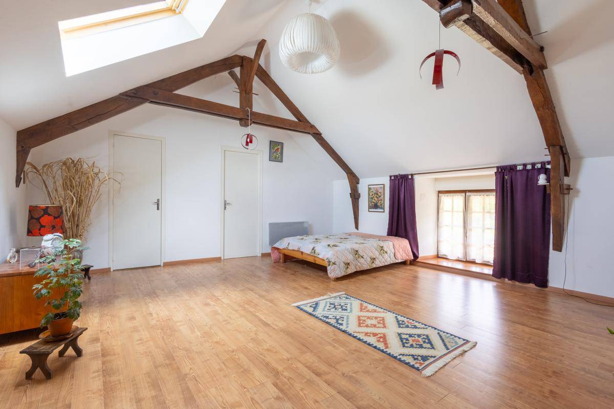 Equestrian property  Mayenne