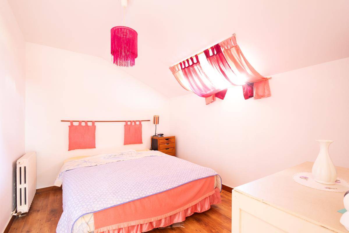 Equestrian property  Mayenne