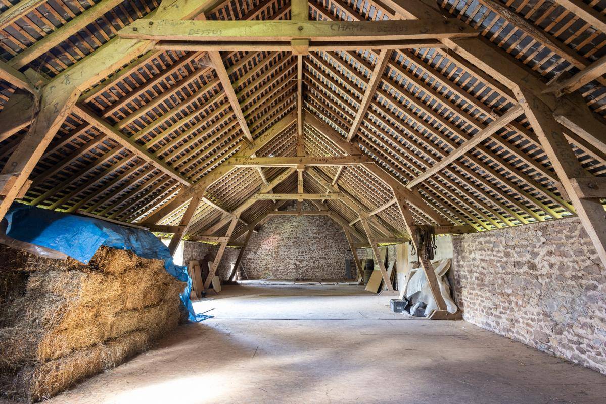 Equestrian property  Mayenne