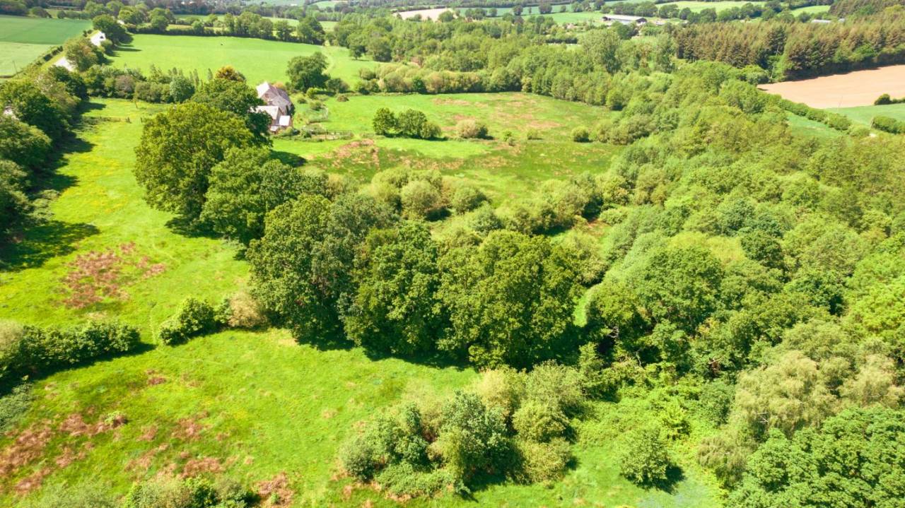 Equestrian property  Mayenne