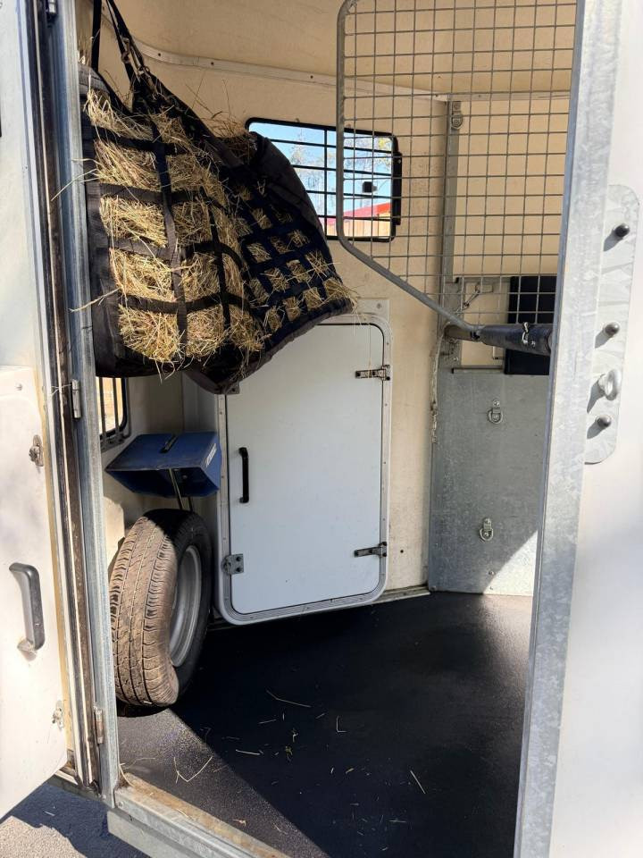 Horse trailer Fautras PROVANS 2 Stalls 2014 Used
