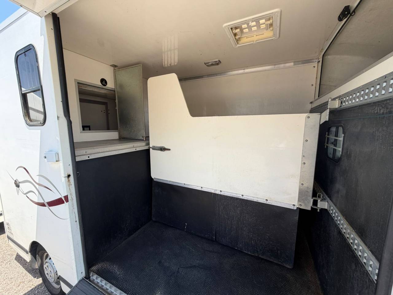 Horsebox HGV Les Vans ACR Jumper 2008 Used
