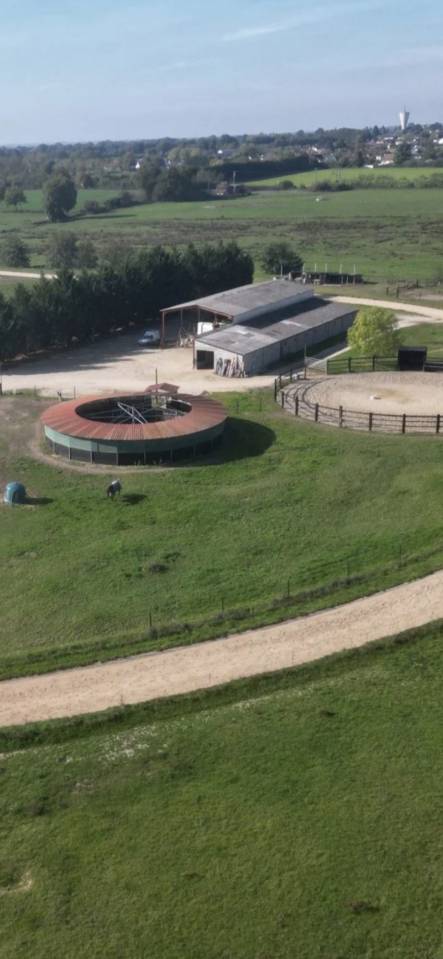 Equestrian property  Cher