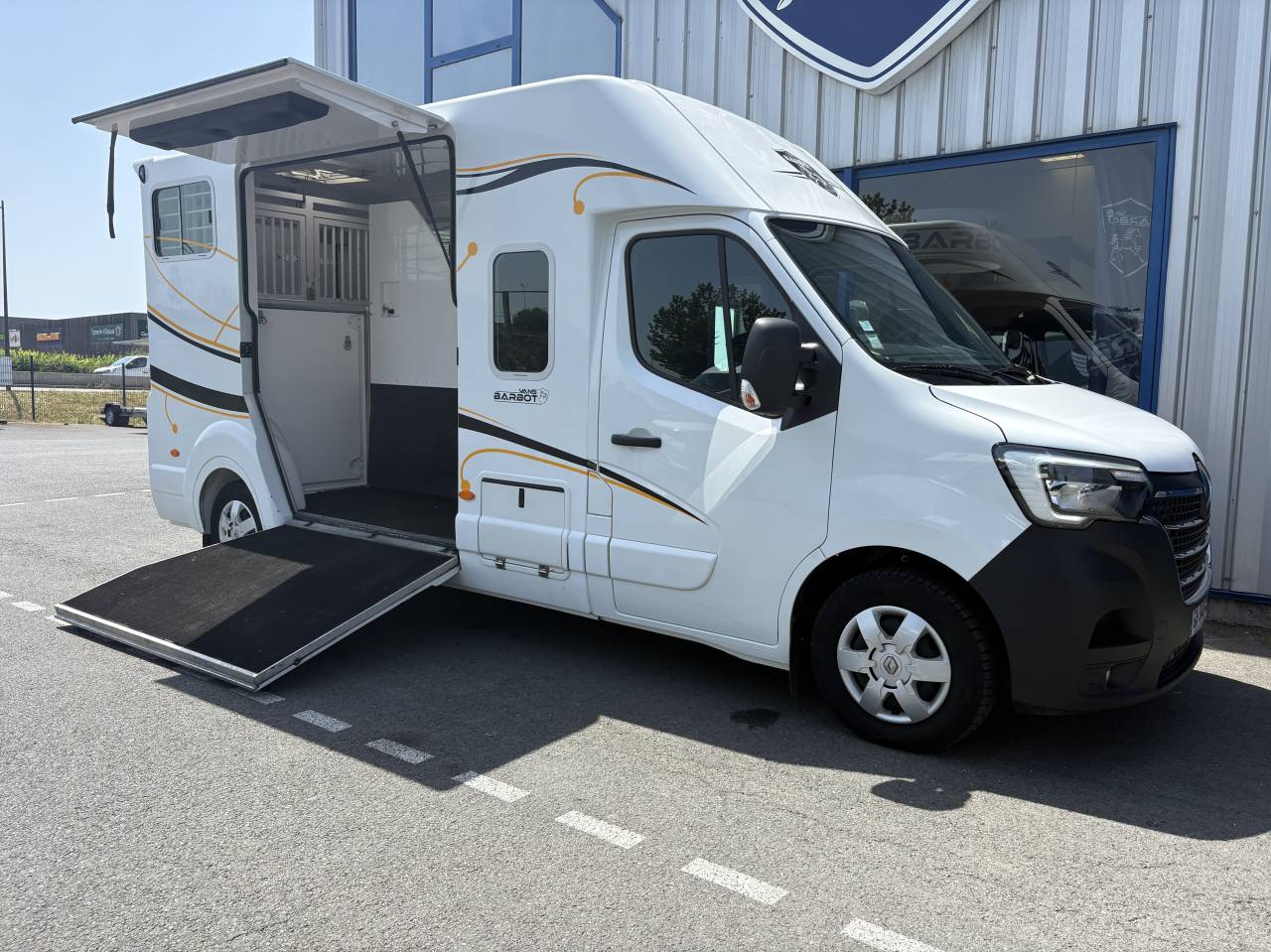 Horsebox HGV Barbot master 2021 Used