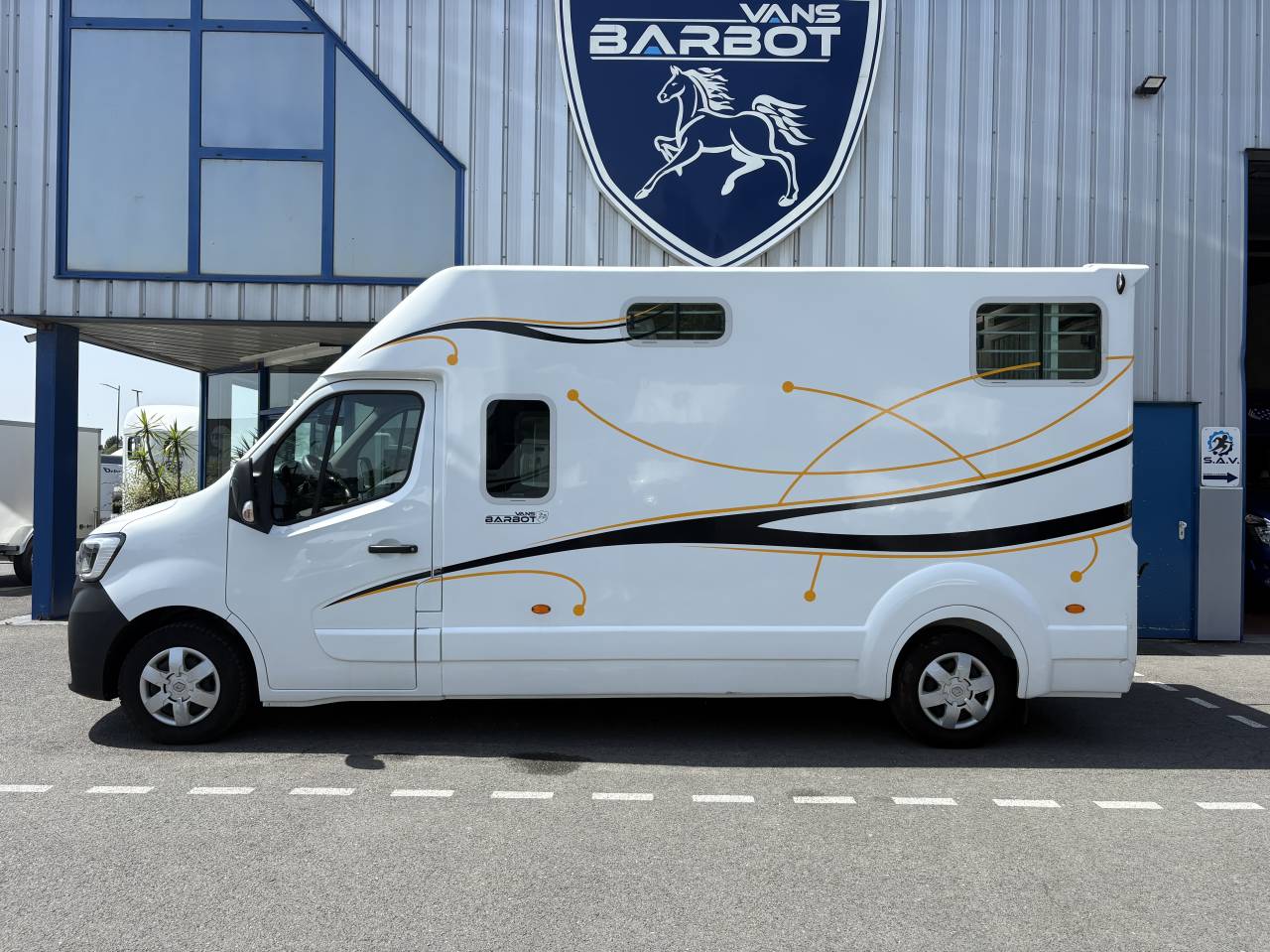 Horsebox HGV Barbot master 2021 Used