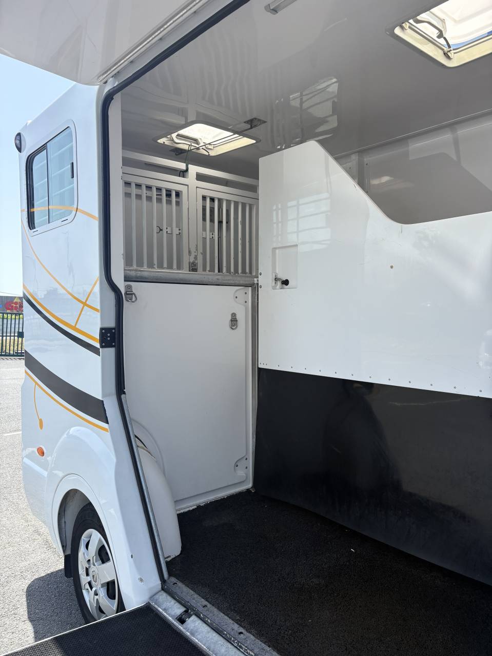 Horsebox HGV Barbot master 2021 Used