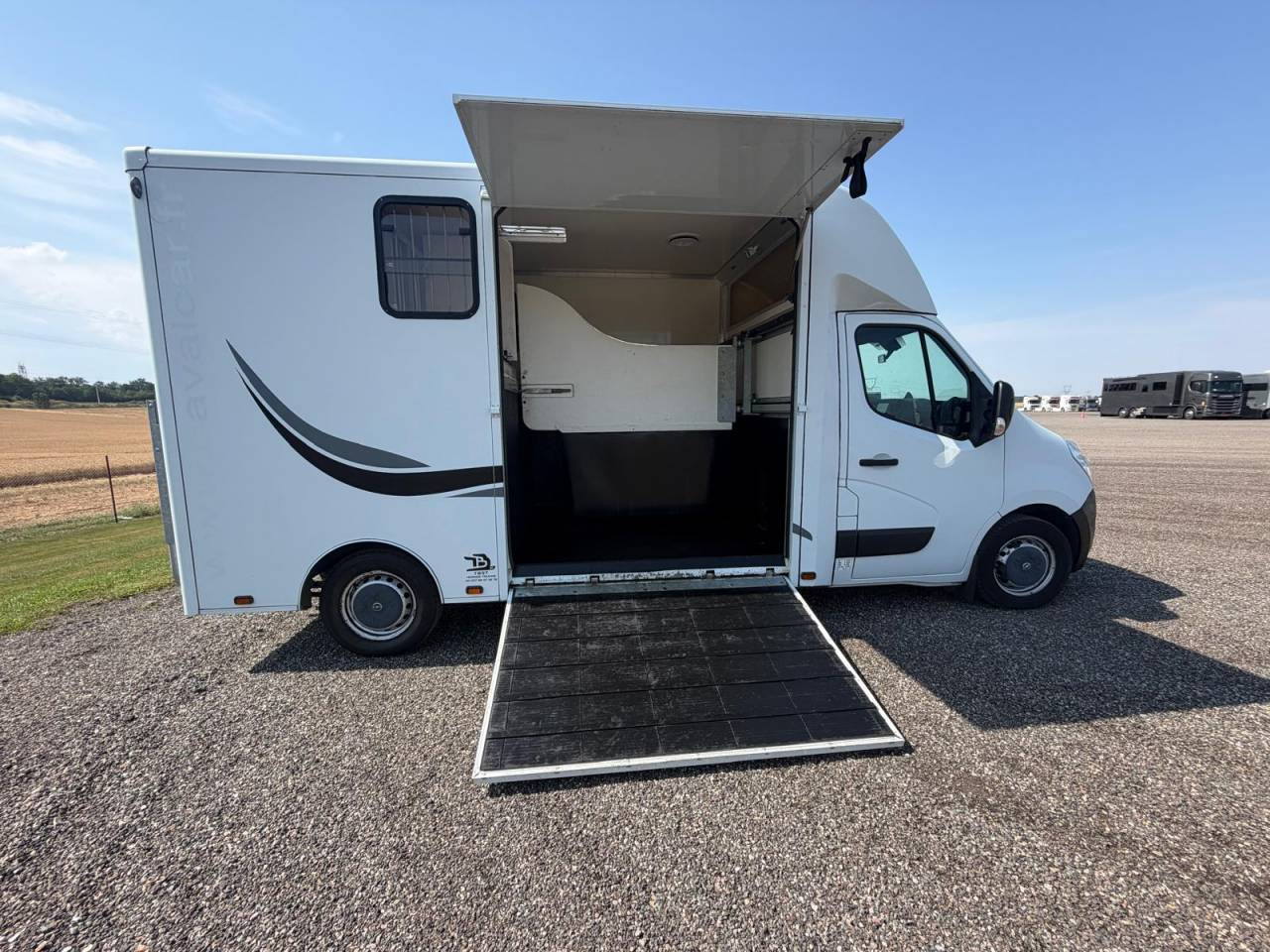 Horsebox HGV Opel CAVALCAR 2018 Used
