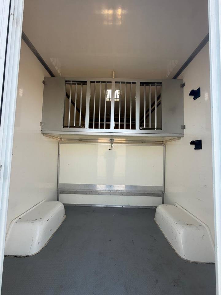 Horsebox HGV Opel CAVALCAR 2018 Used