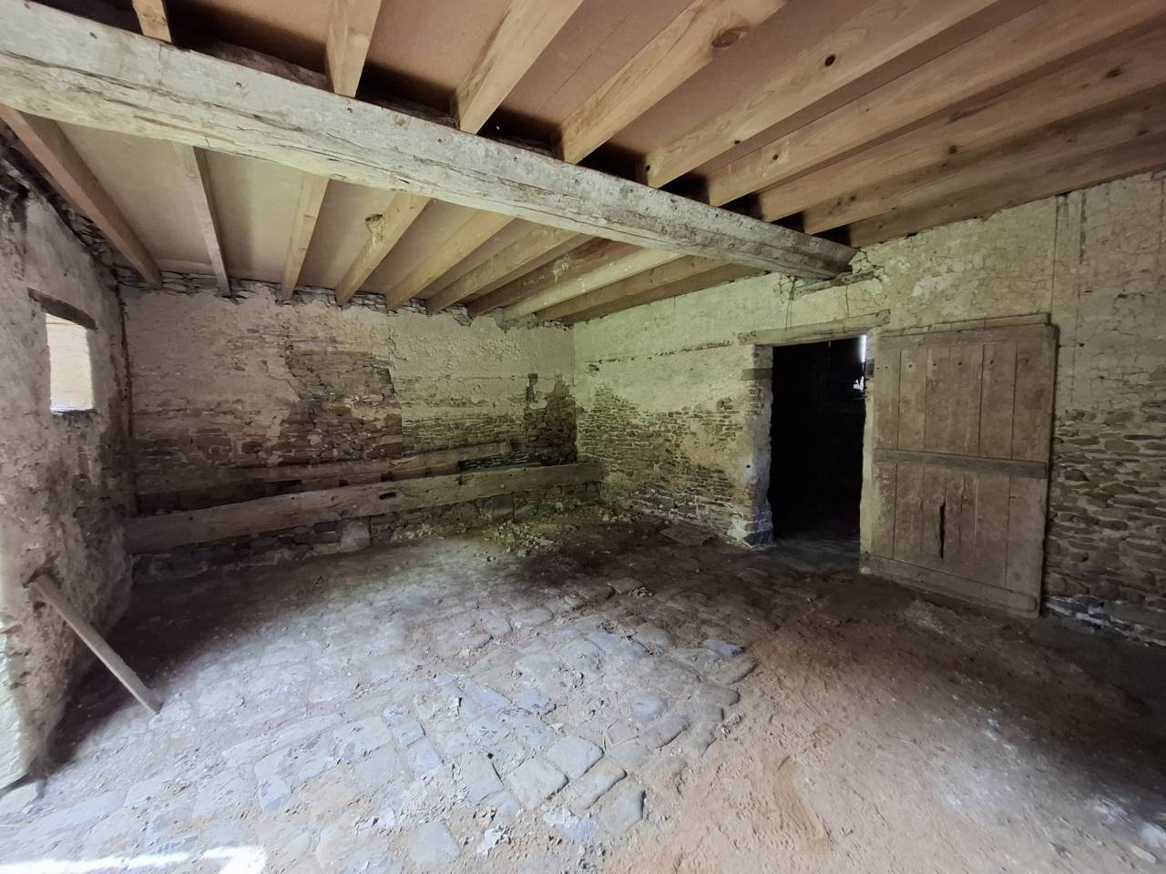 Livery yard  Mayenne