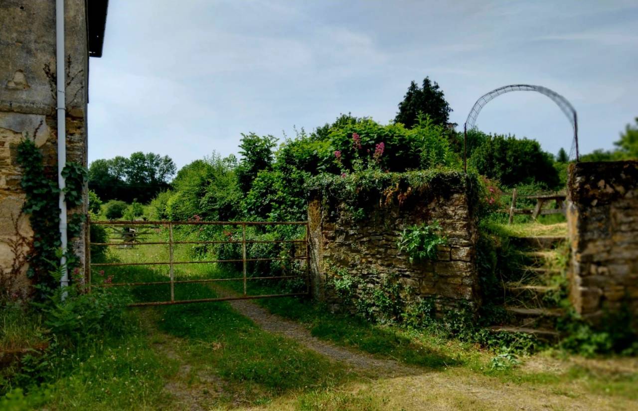 Livery yard  Mayenne
