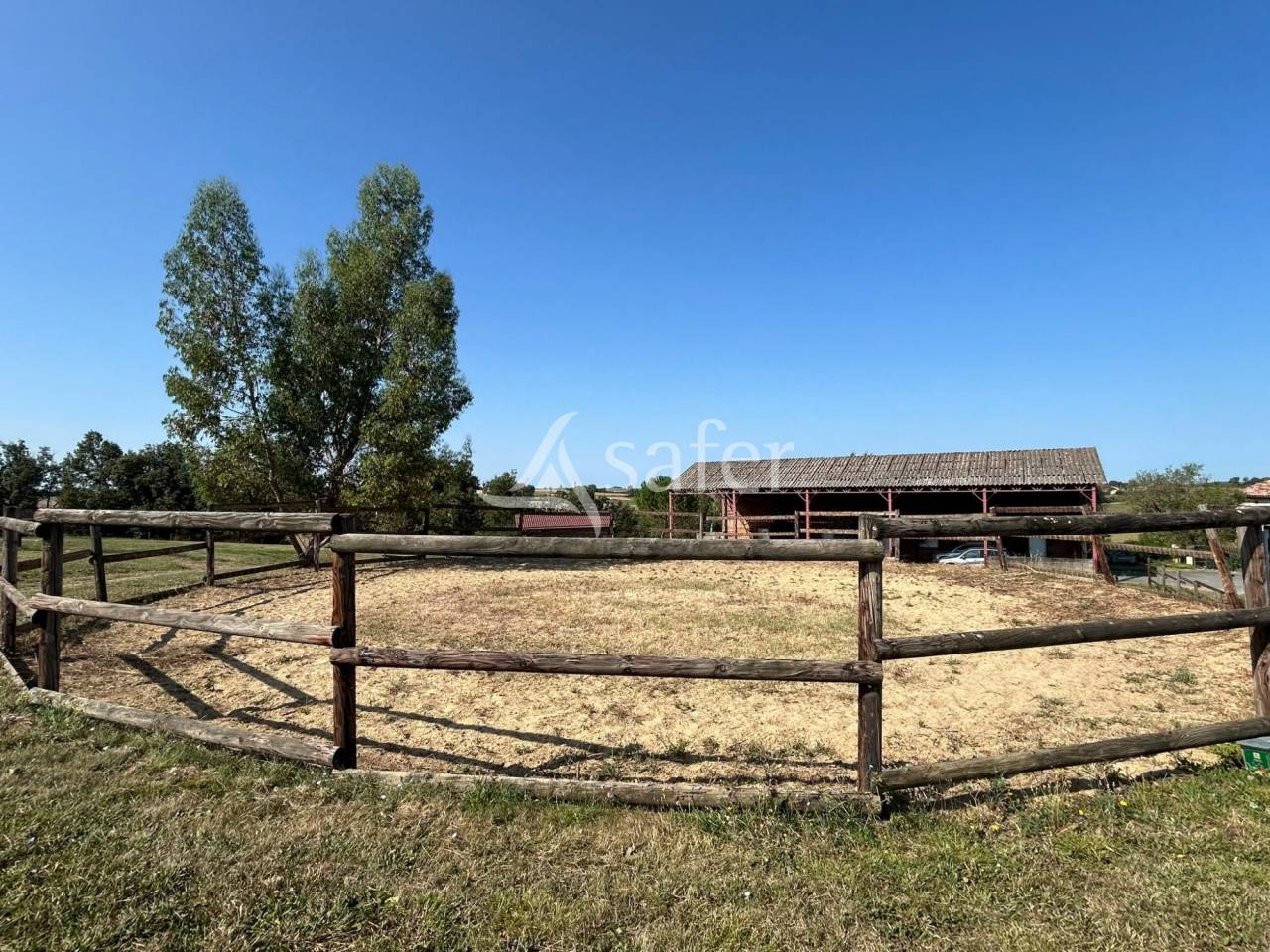 Equestrian property  tarn