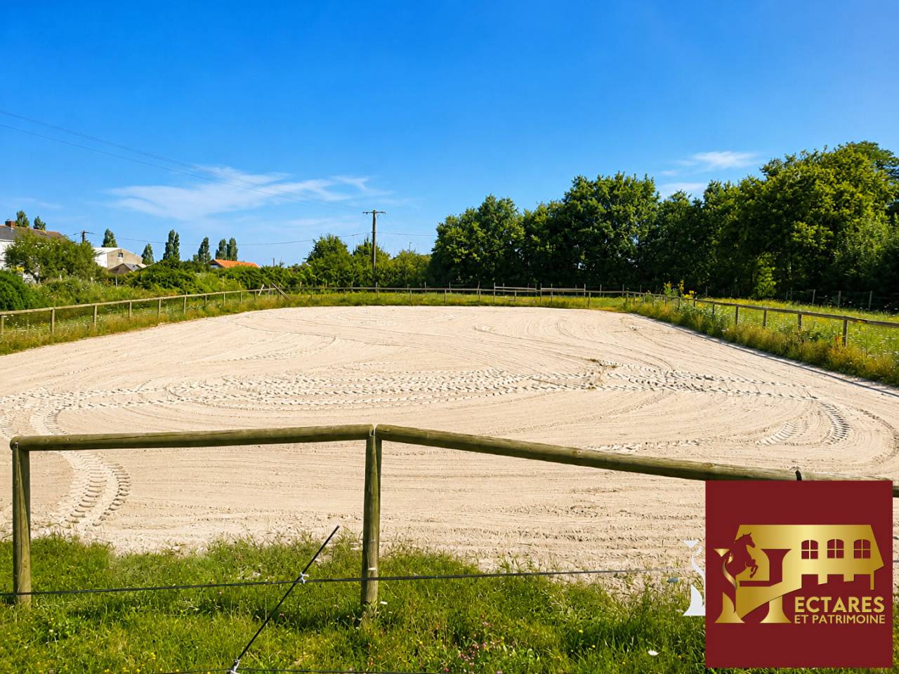 Livery yard  Loire-Atlantique