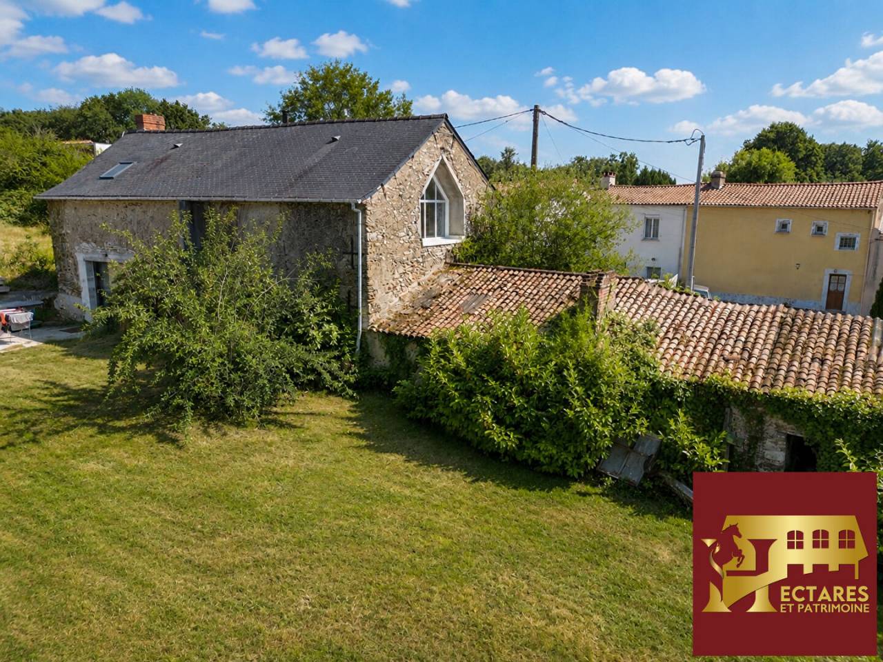 Livery yard  Loire-Atlantique