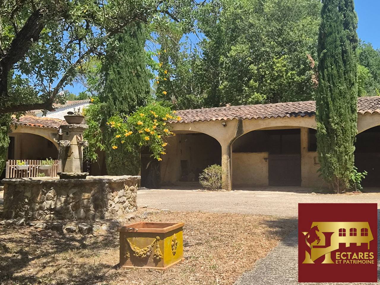 Equestrian Bed and Breakfast  Var