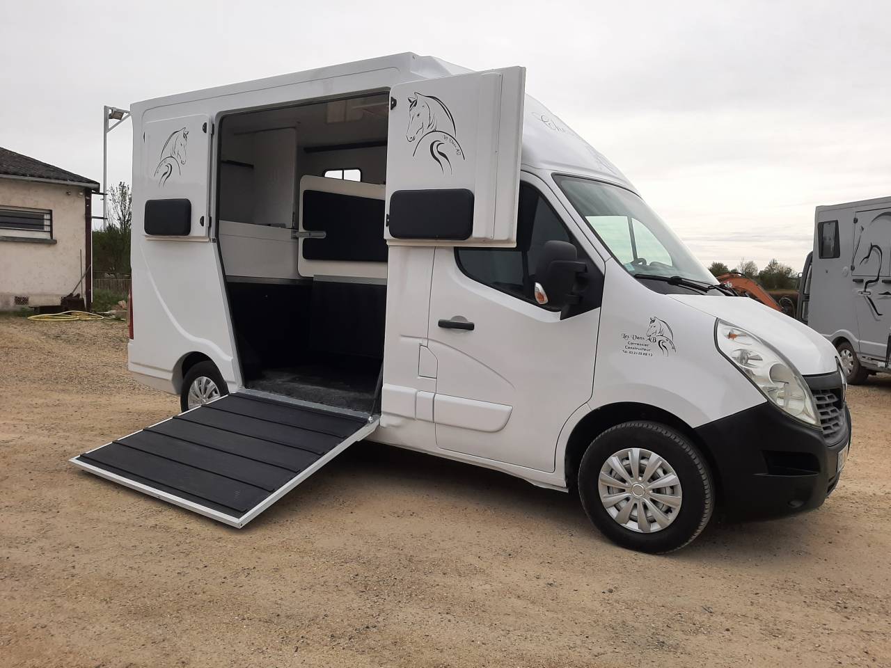 Horsebox HGV Renault Master  2017 Used