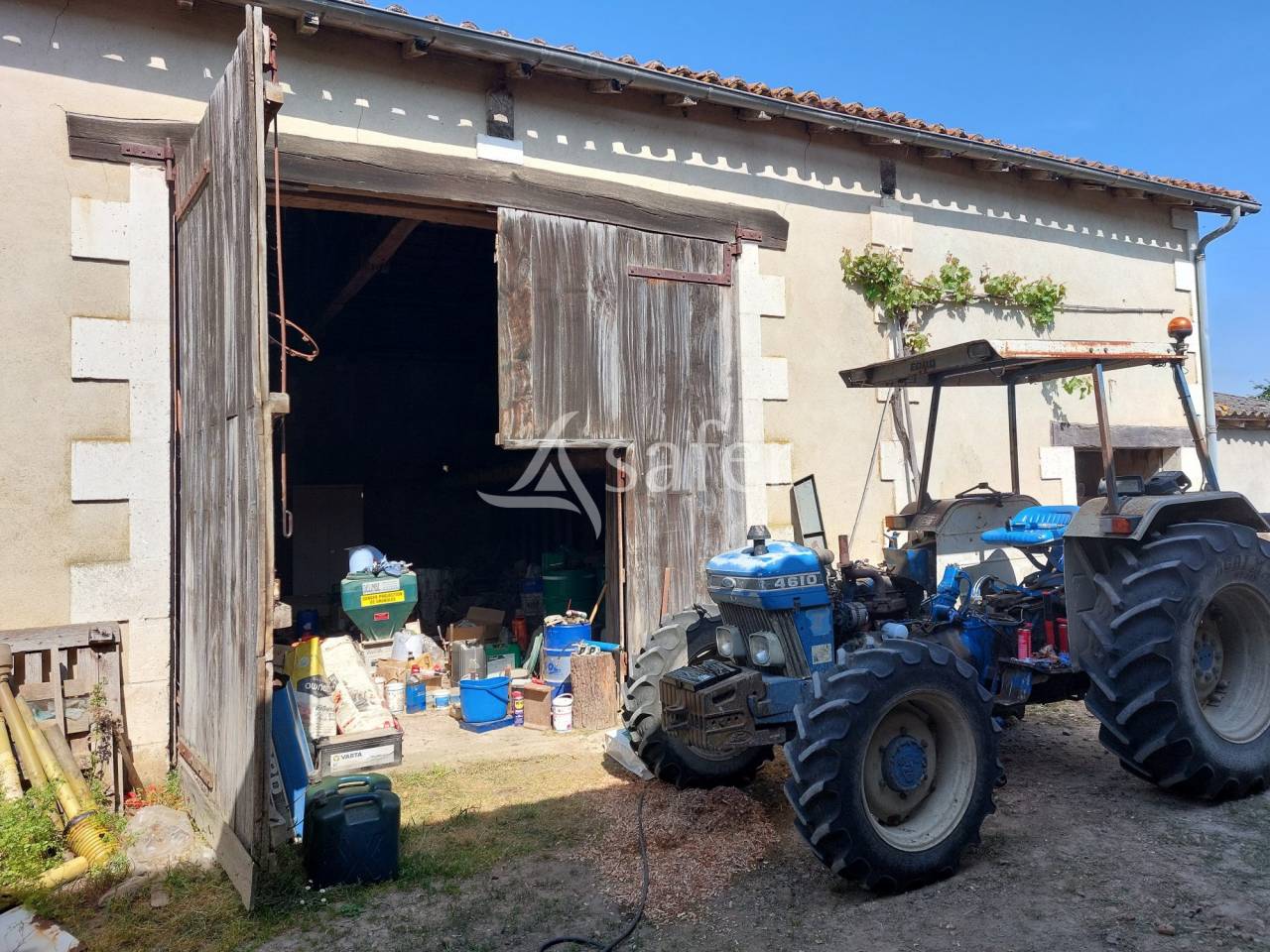 Sheep farm  Dordogne