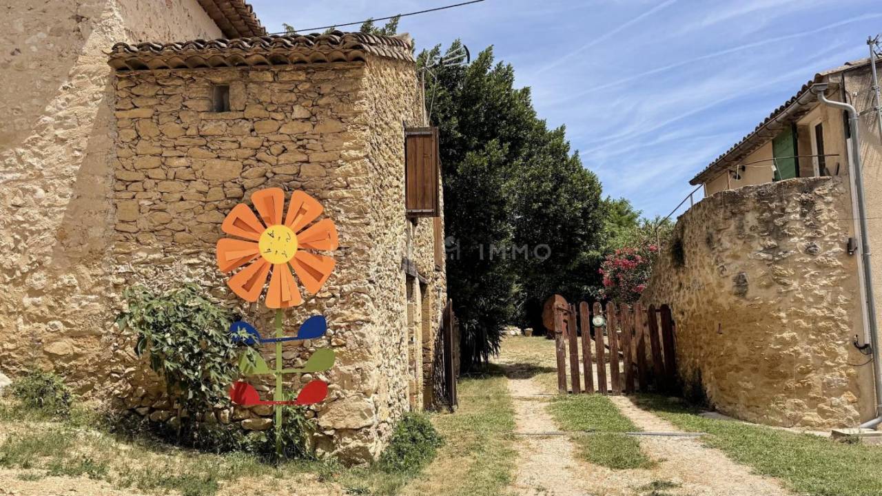 Equestrian property  Vaucluse
