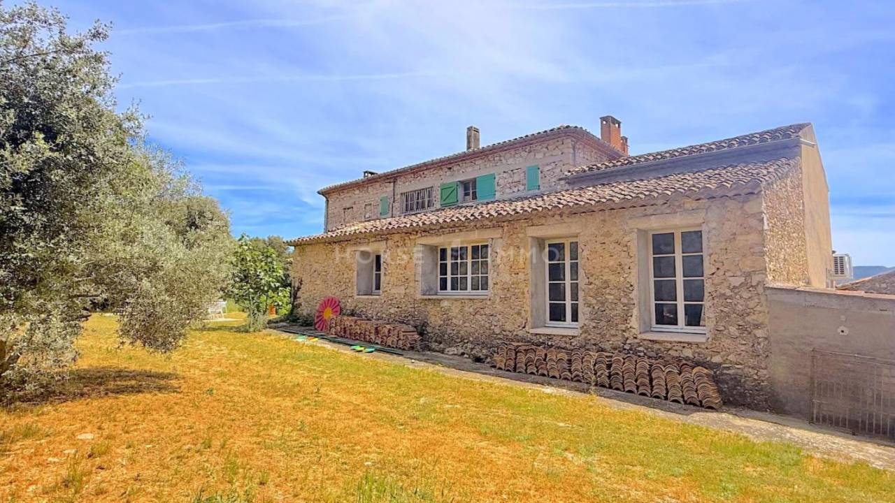 Equestrian property  Vaucluse