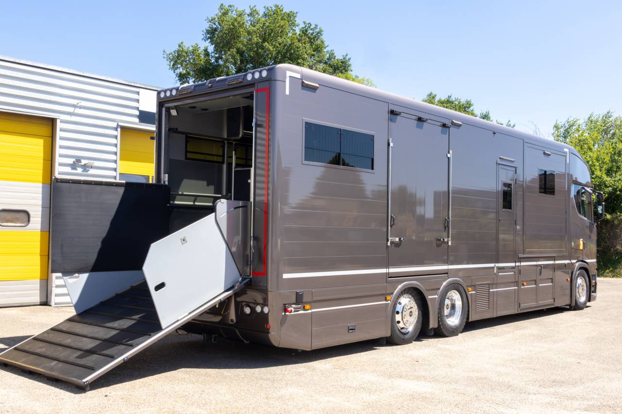 Horsebox NON-HGV Roelofsen  2023 Used