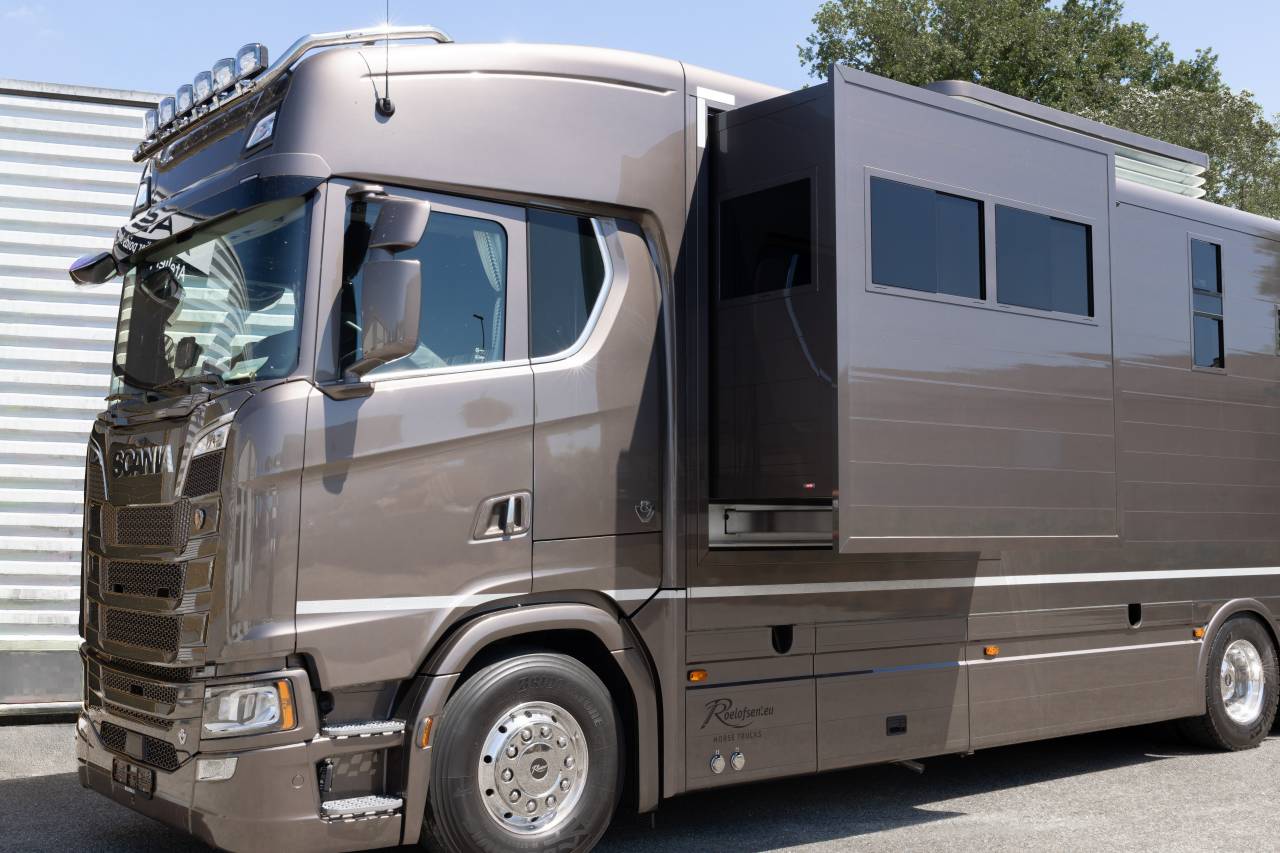 Horsebox NON-HGV Roelofsen  2023 Used