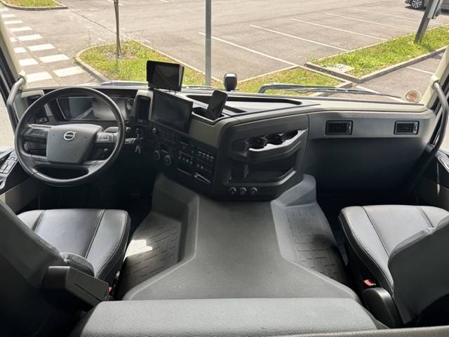 Horsebox NON-HGV Volvo VOLVO FM12 360ch 2023 New