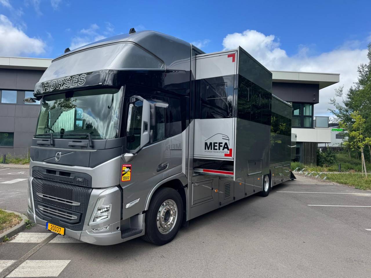Horsebox NON-HGV Volvo VOLVO FM12 360ch 2023 New