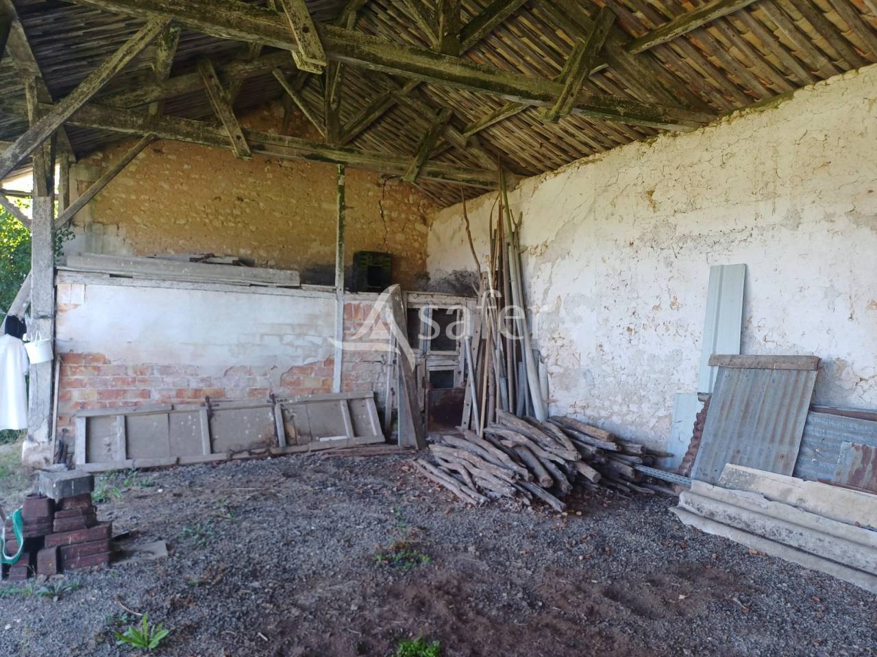 Other agricultural property  Charente-Maritime