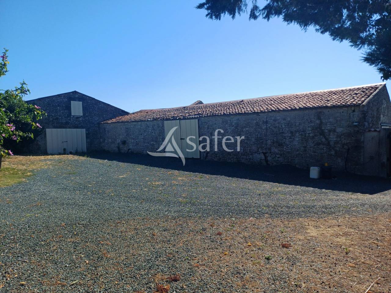 Other agricultural property  Charente-Maritime