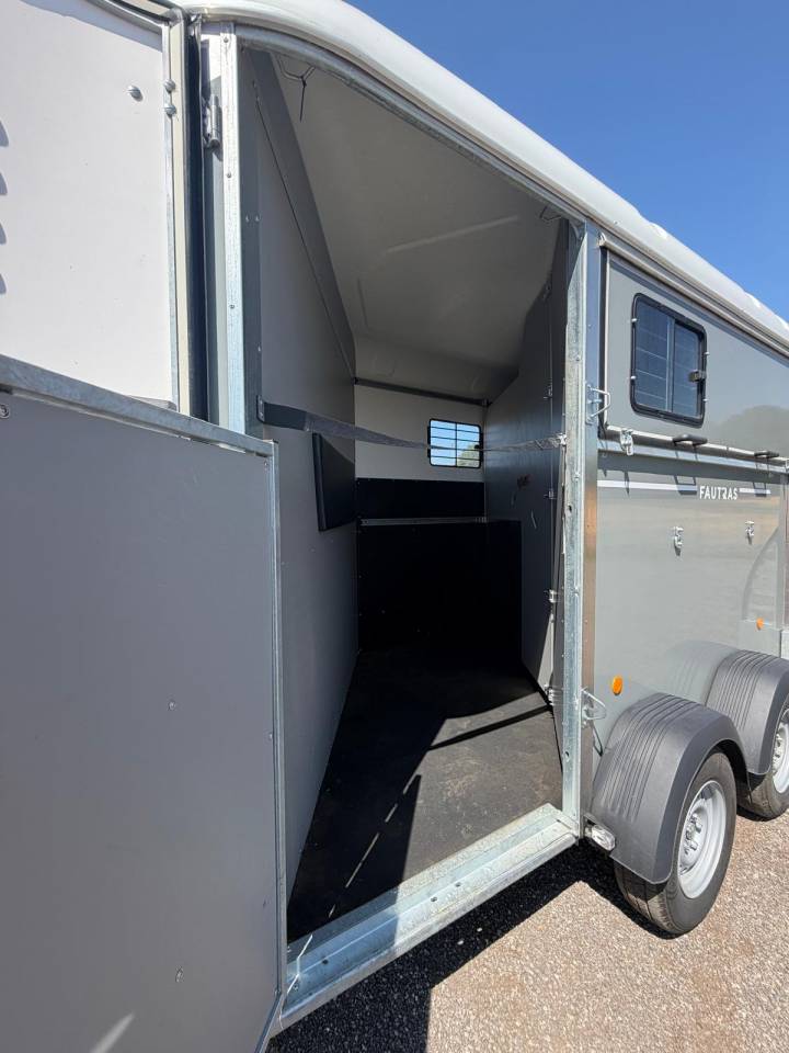 Horse trailer Fautras OBLIC X2 2 Stalls 2025 Used