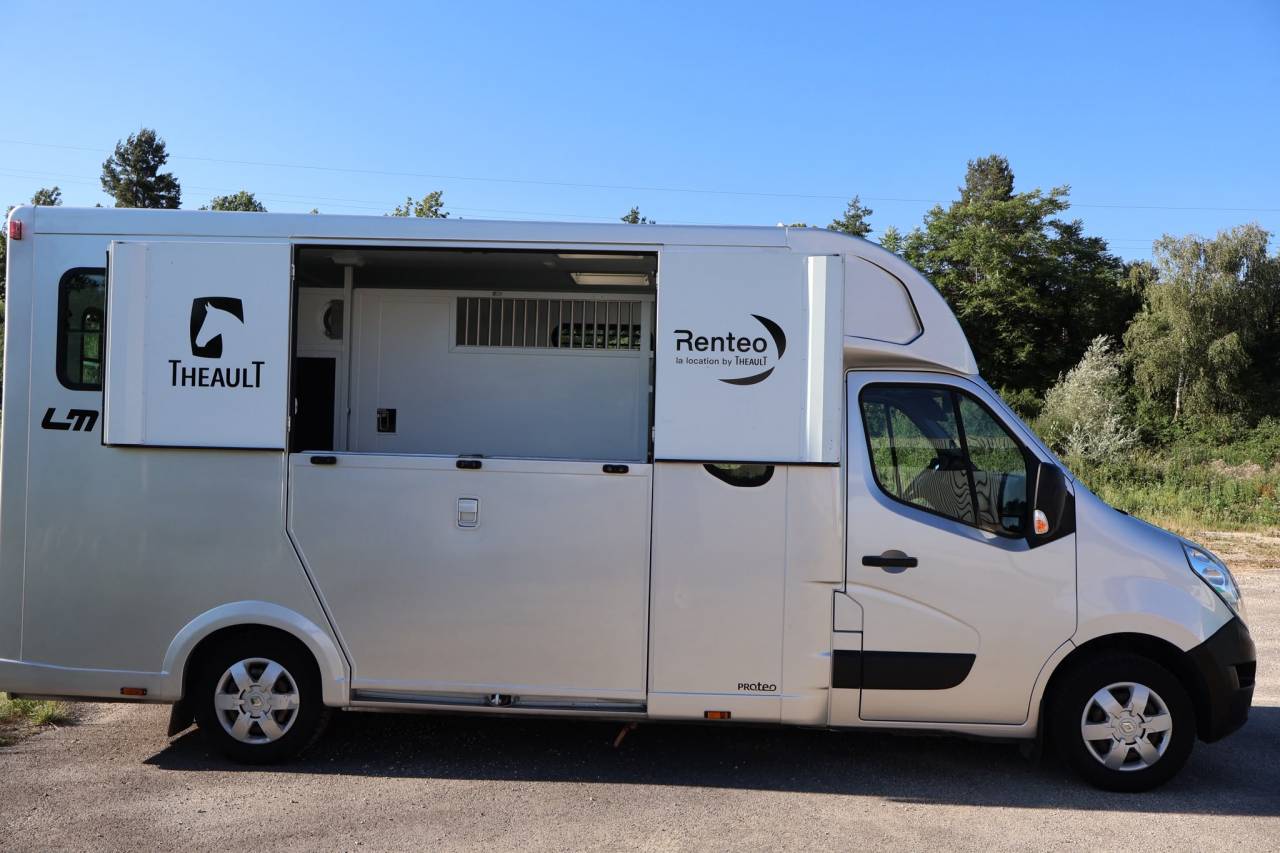 Horsebox HGV Theault THEAULT MASTER 2017 Used