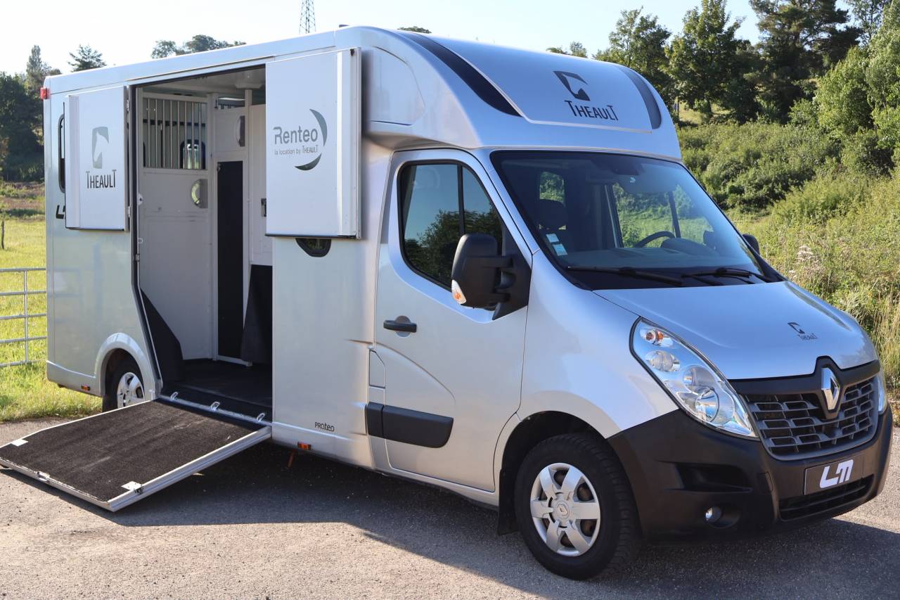 Horsebox HGV Theault THEAULT MASTER 2017 Used