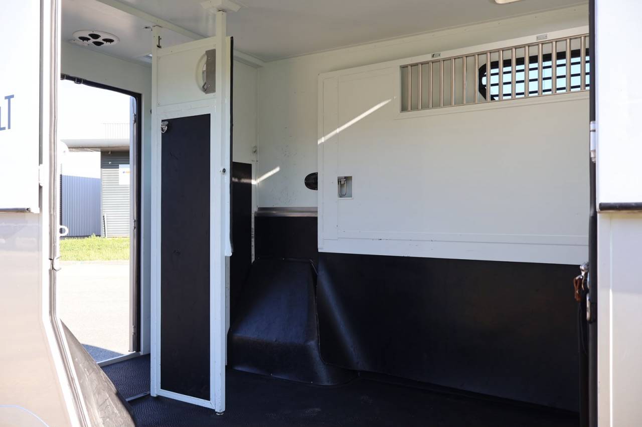 Horsebox HGV Theault THEAULT MASTER 2017 Used