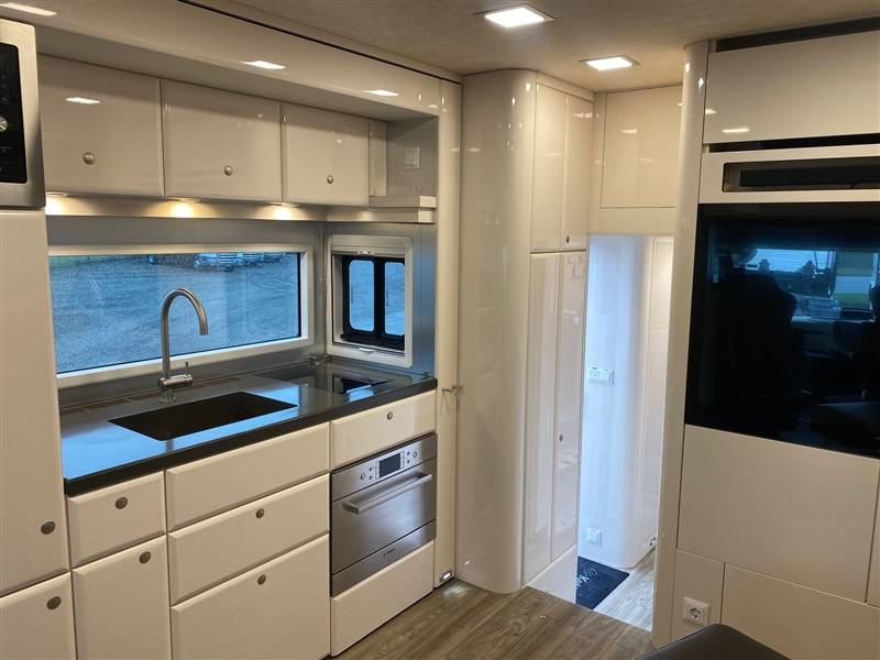 Horsebox NON-HGV Mercedes ketterer 2020 Used