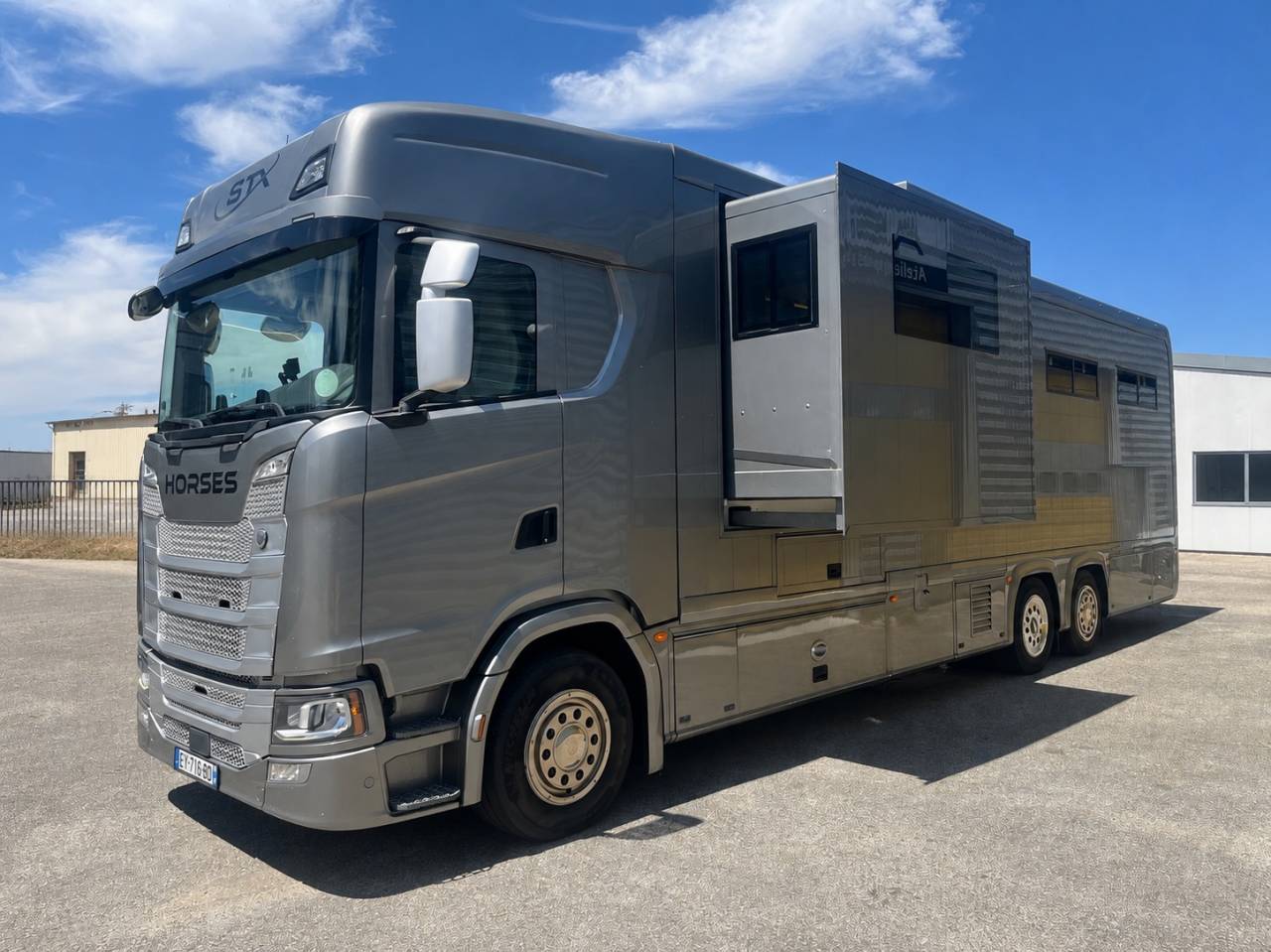 Horsebox NON-HGV STX  2018 Used
