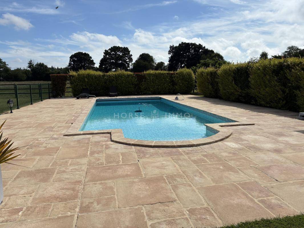 Equestrian property  Calvados