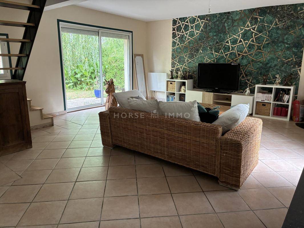 Equestrian property  Sarthe