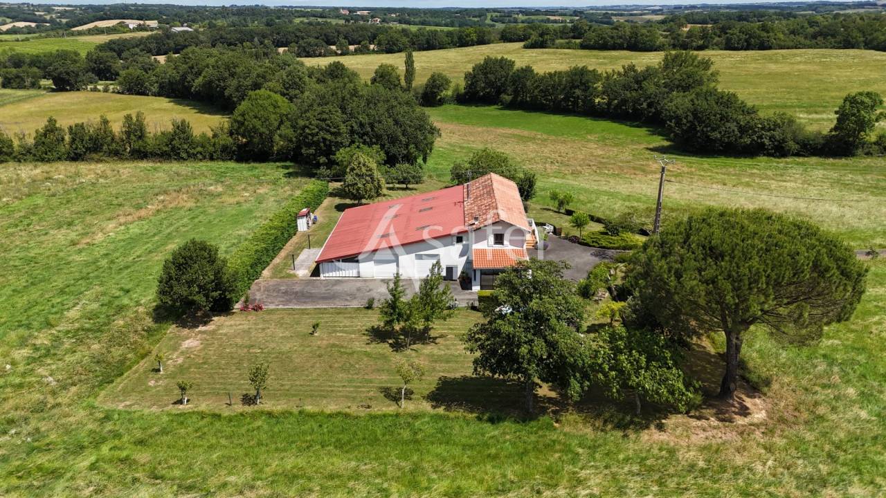 Other country property  Gers