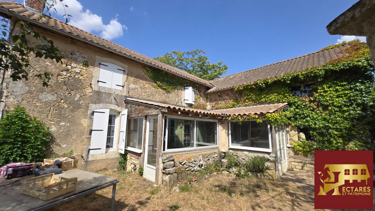 Equestrian property  Vienne