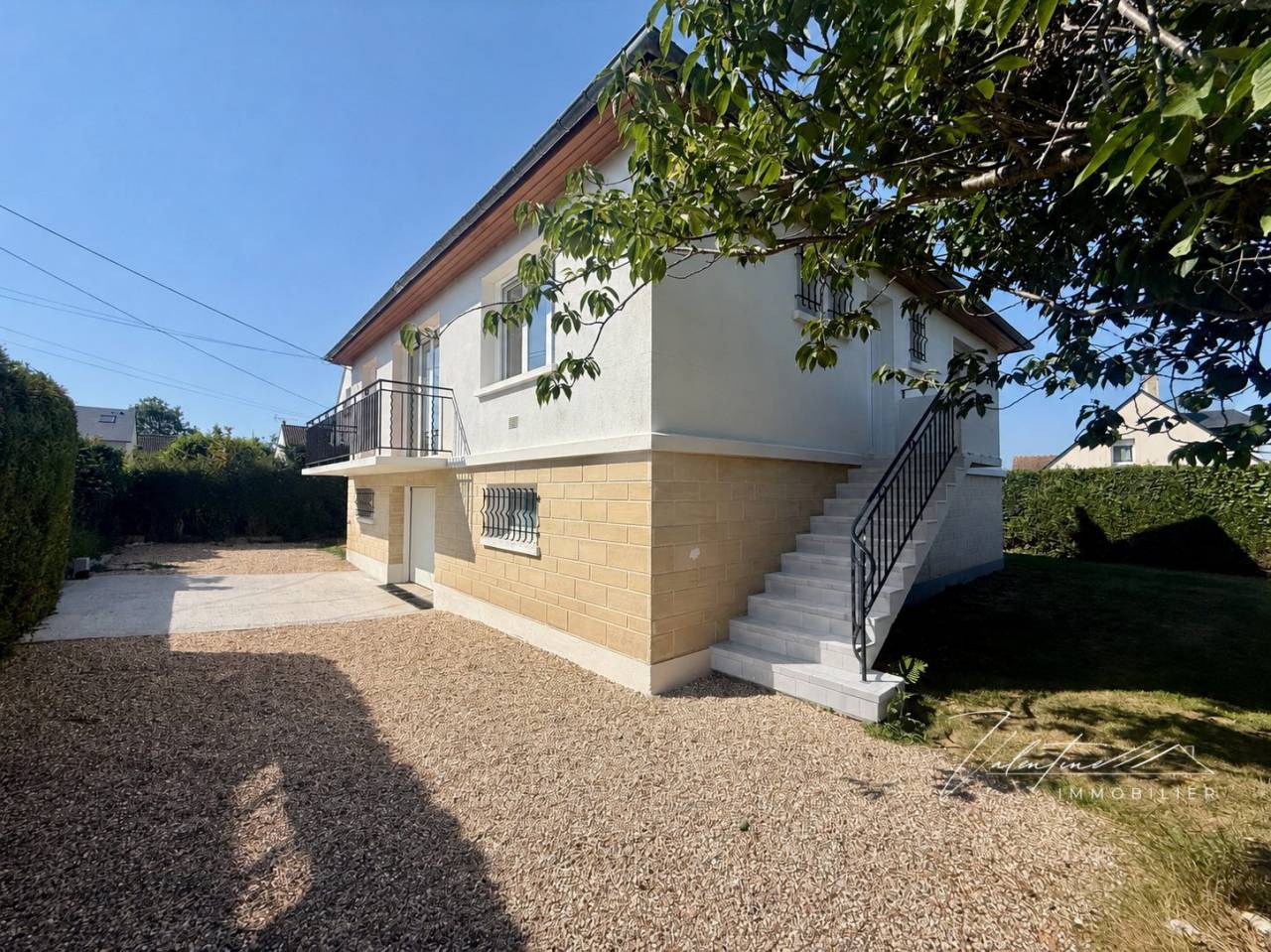 Equestrian property  Calvados