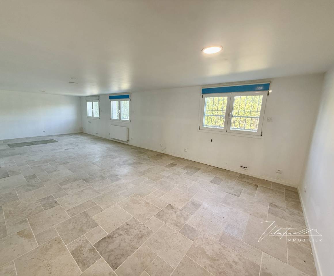Equestrian property  Calvados