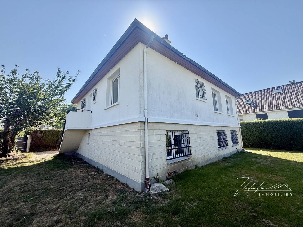 Equestrian property  Calvados